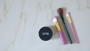 ТОП автозасмаг без ефекту плям: як формула визначає результат